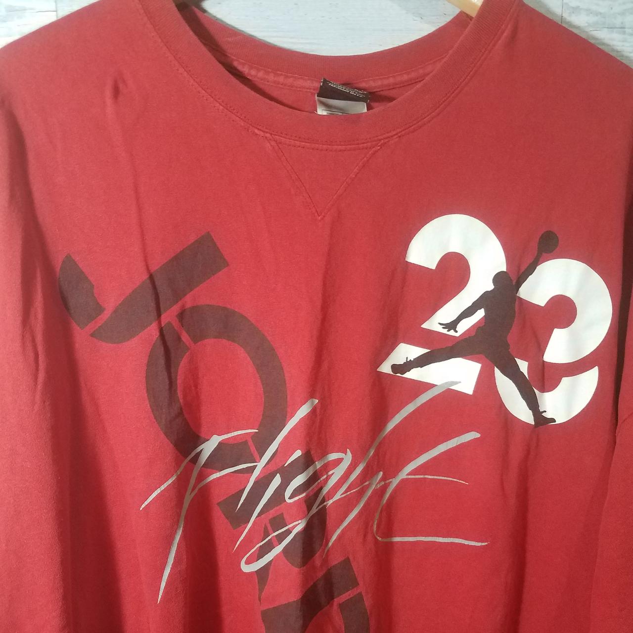 ☠️ Vintage 90's Michael Jordan (23) Flight T-shirt... - Depop