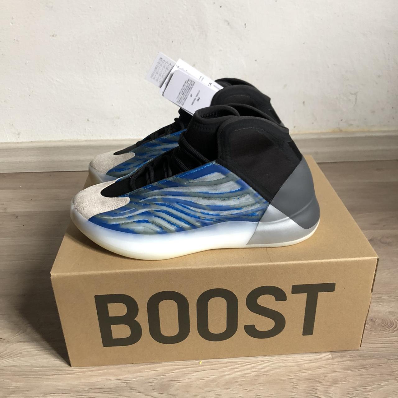 qntm frozen blue glow