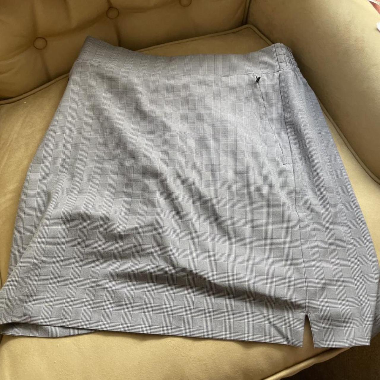 Athleta Plaid soho skort size six tall! Depop