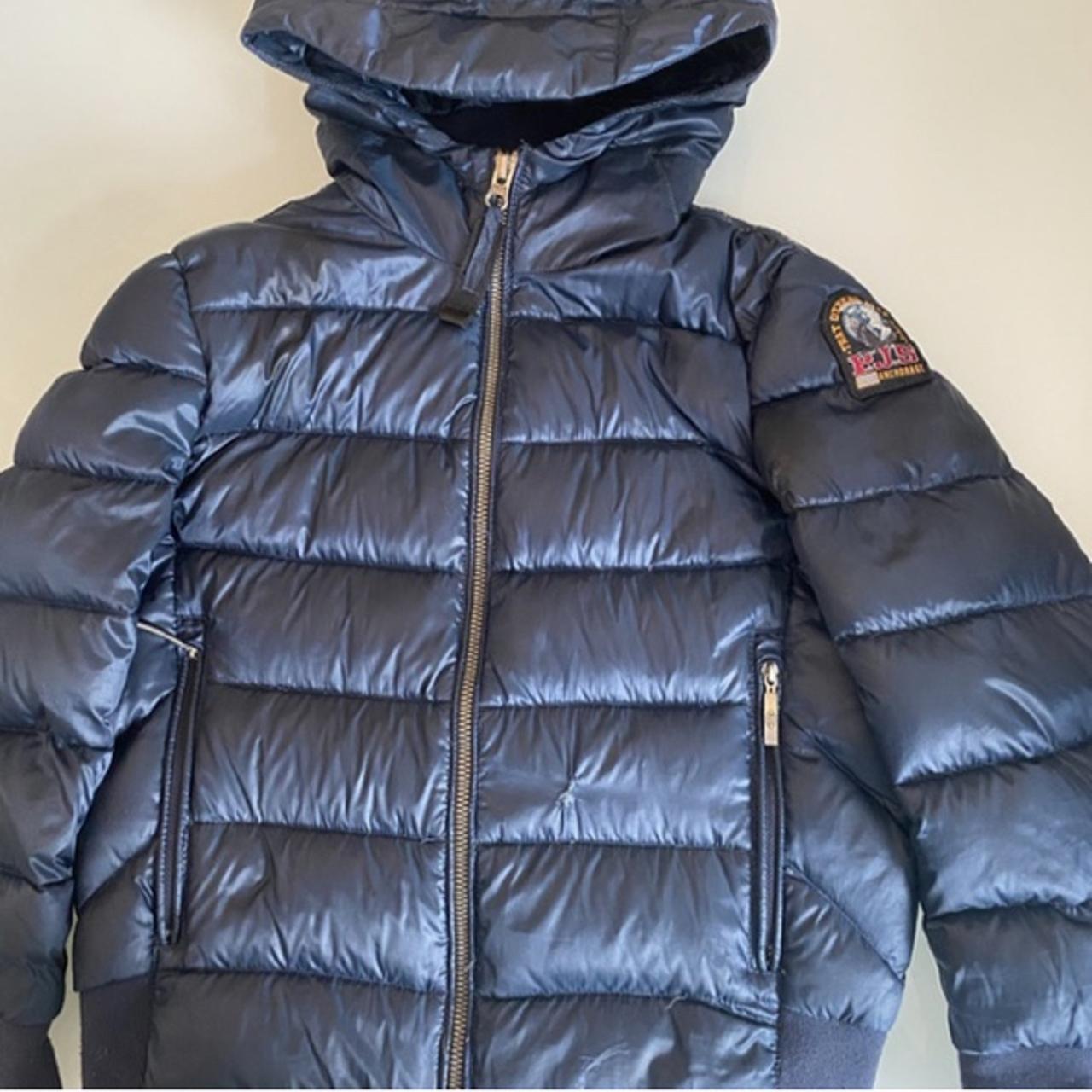 Boys age 6 parajumper coat has a tiny rip on the... - Depop