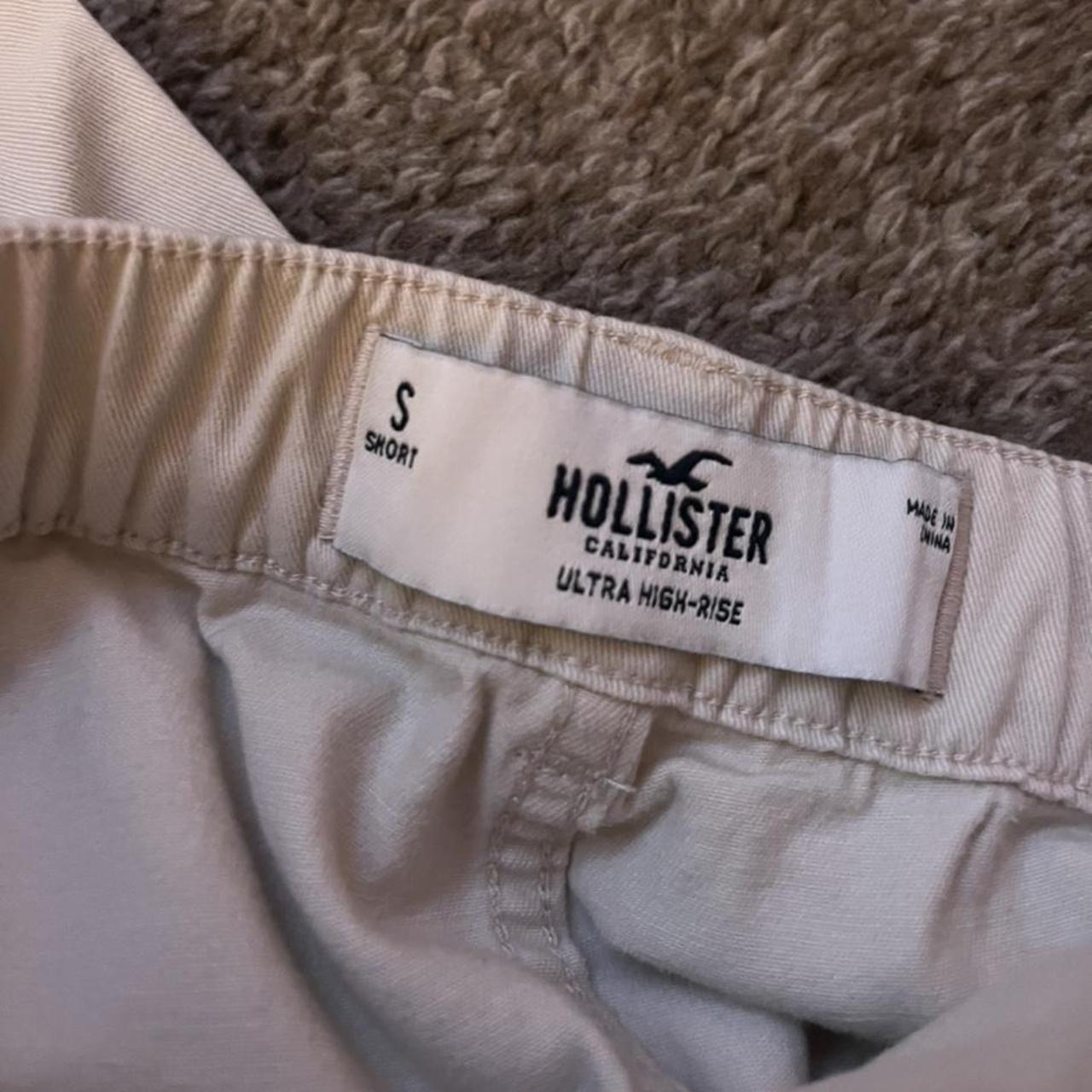 Hollister ultra High rise dad pants. Only worn once... - Depop