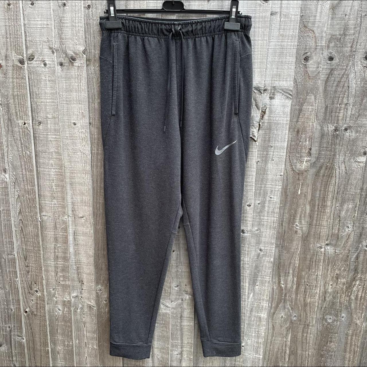 mens dark grey nike joggers