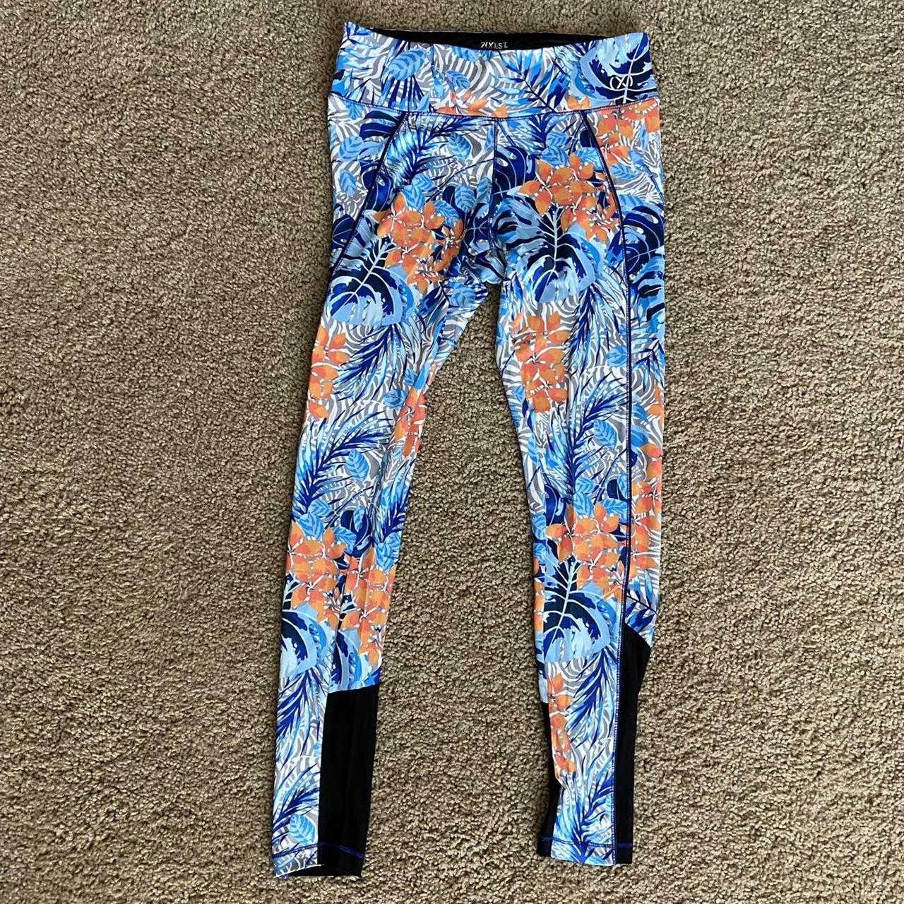 2(x)ist Women's Blue and Grey Leggings | Depop