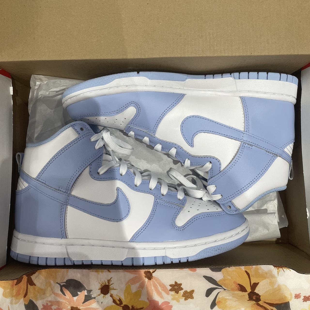 Nike Womens Dunk High Aluminum Shoes, Size(W)US6.5/EUR37.5 - White/ Aluminium