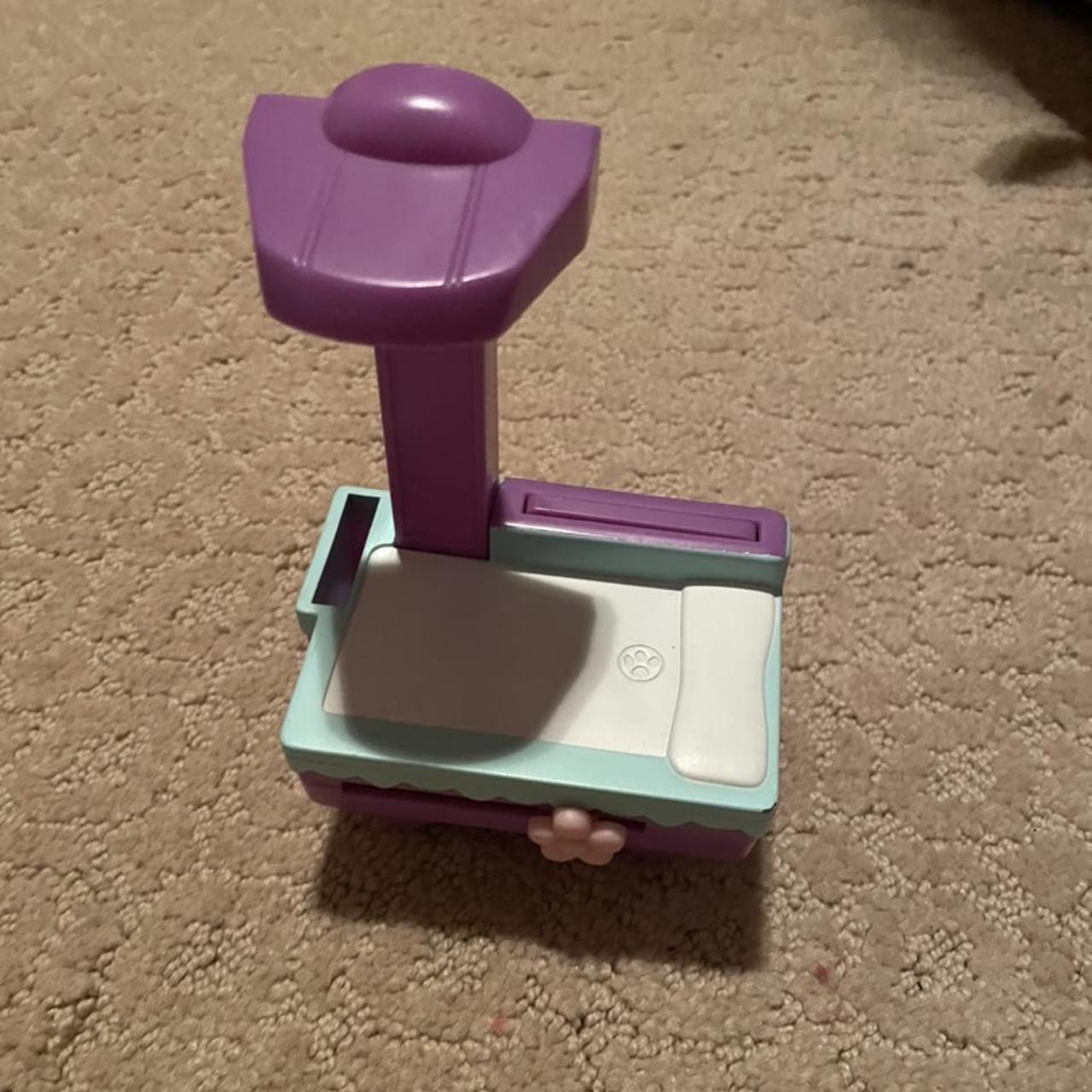 Littlest Pet Shop XRay table that works still as... Depop