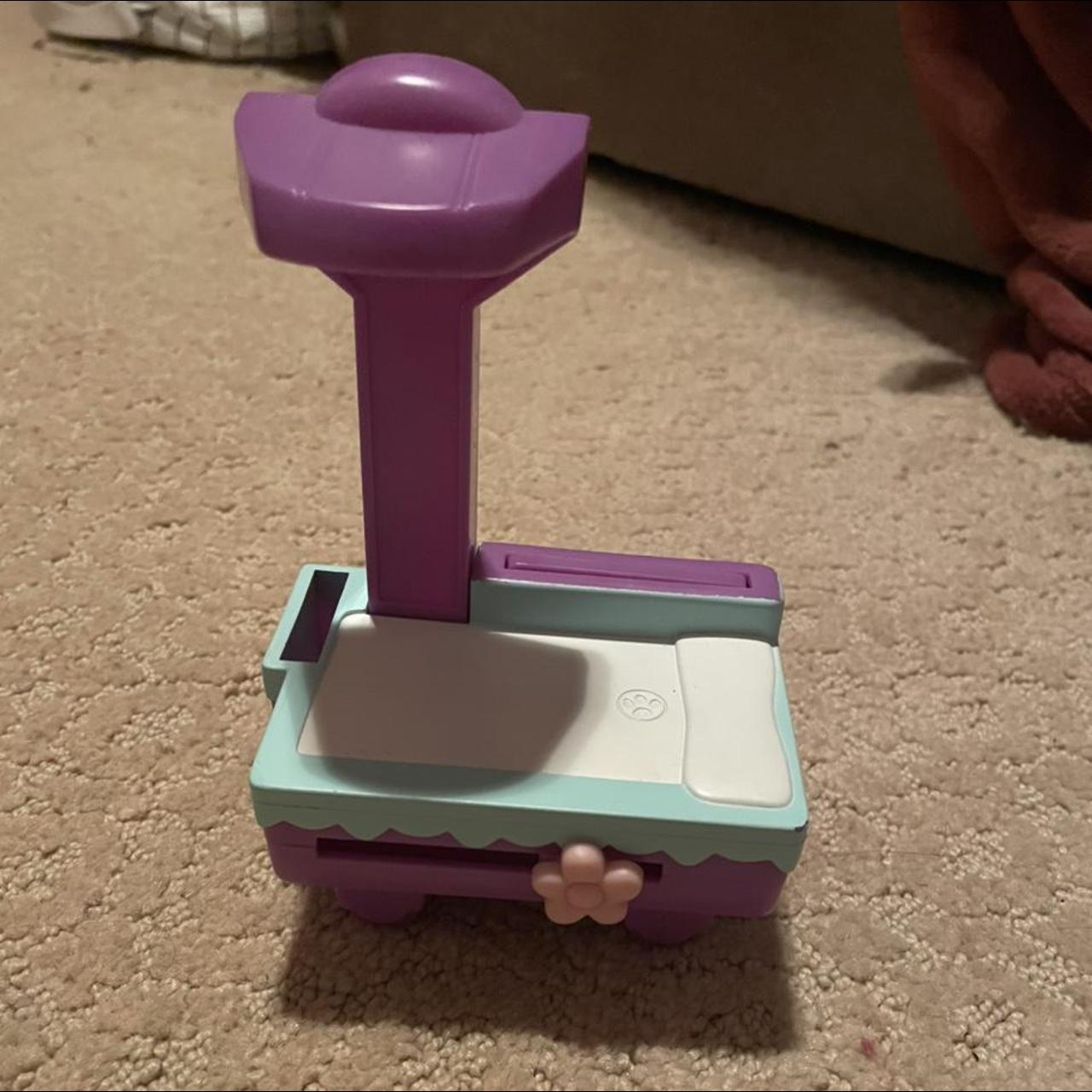 Littlest Pet Shop XRay table that works still as... Depop