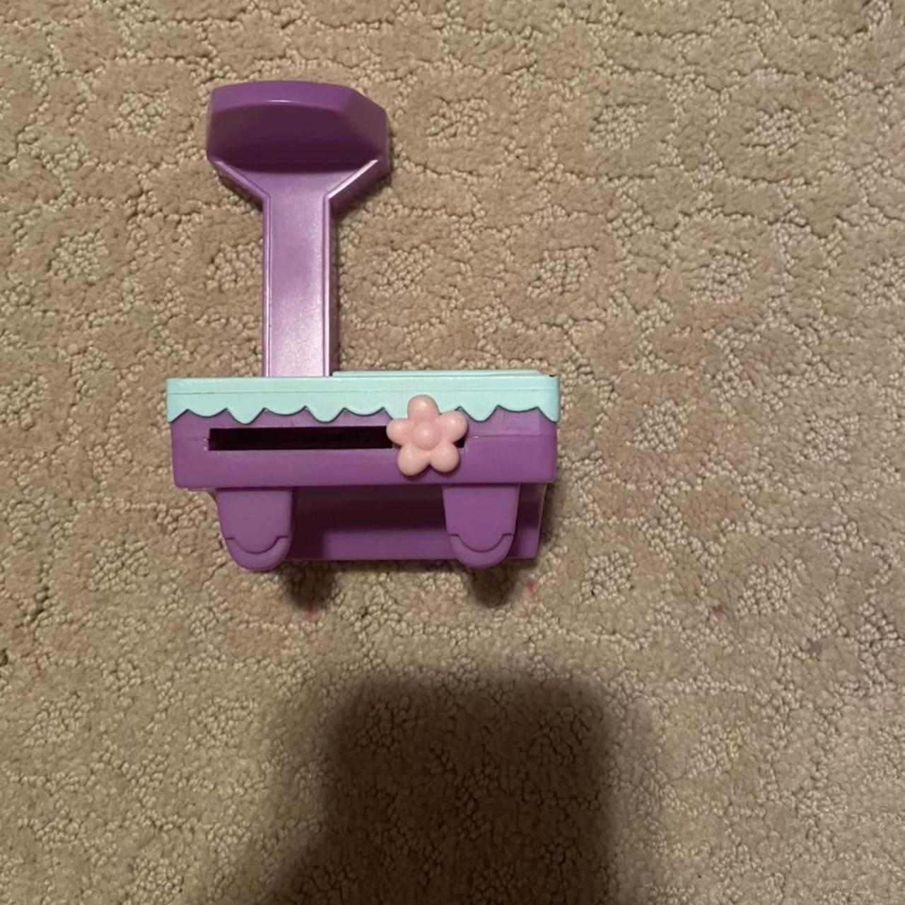 Littlest Pet Shop XRay table that works still as... Depop