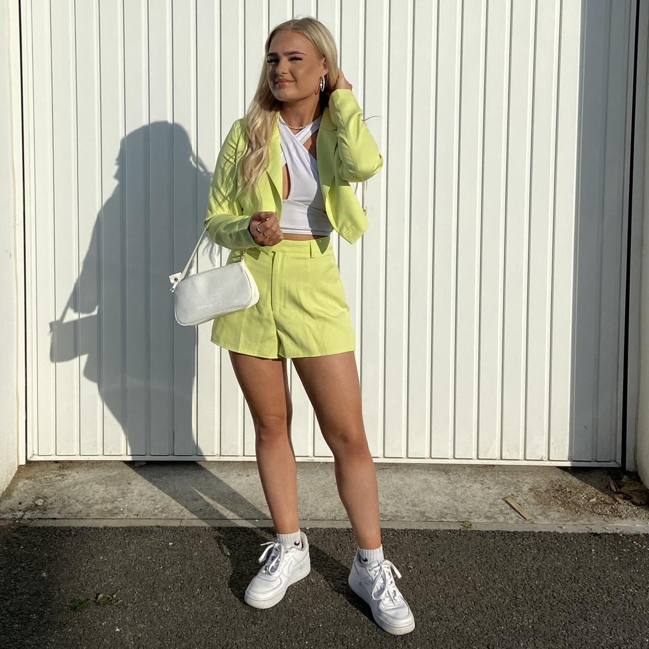 MISSGUIDED CROPPED BLAZER AND SHORTS CO ORD💛💚 Size... Depop