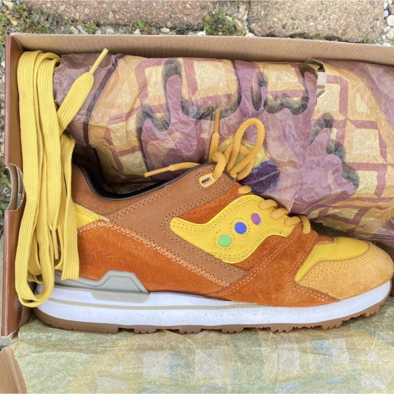 saucony waffle shoes