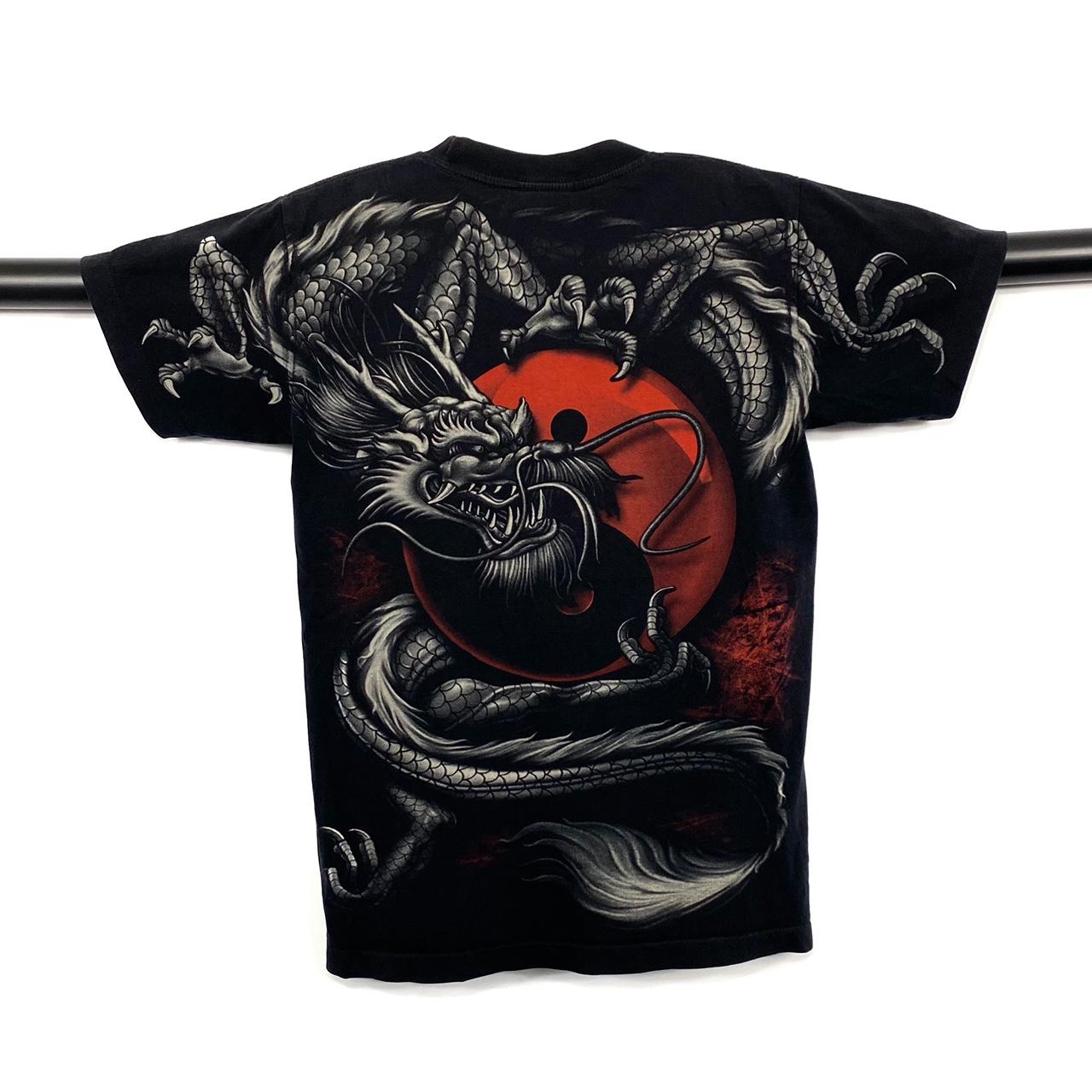 Unbranded Men's Black and Red T-shirt (2)