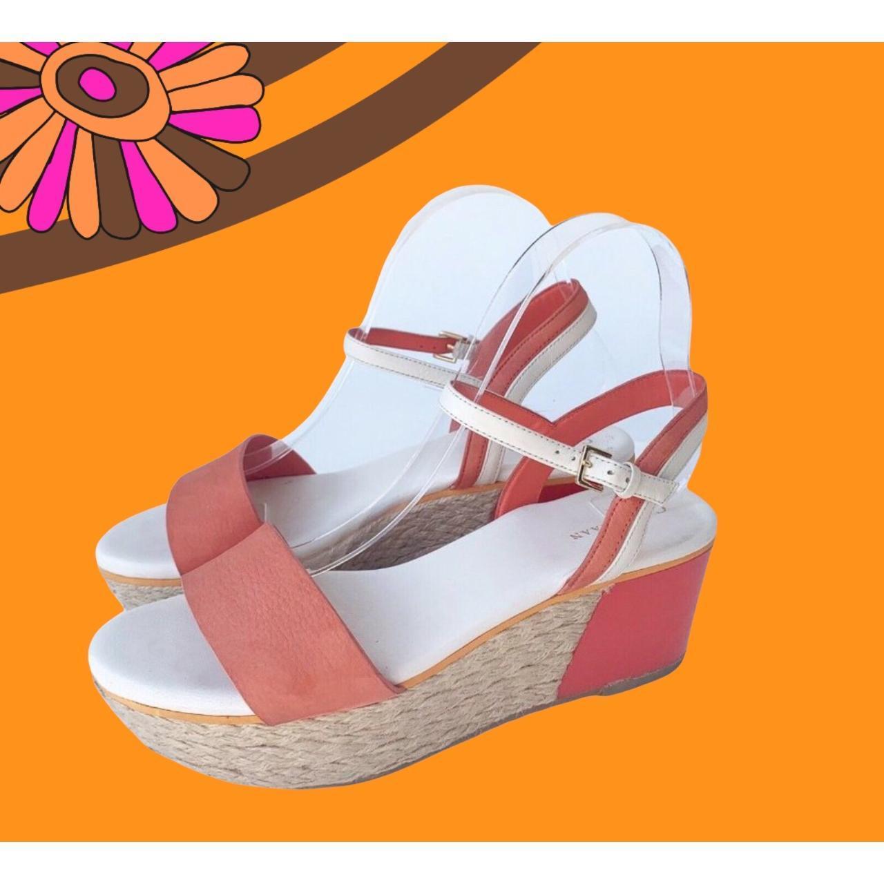 Product Image 1 - Retro Vibe Fun Summer Sandal