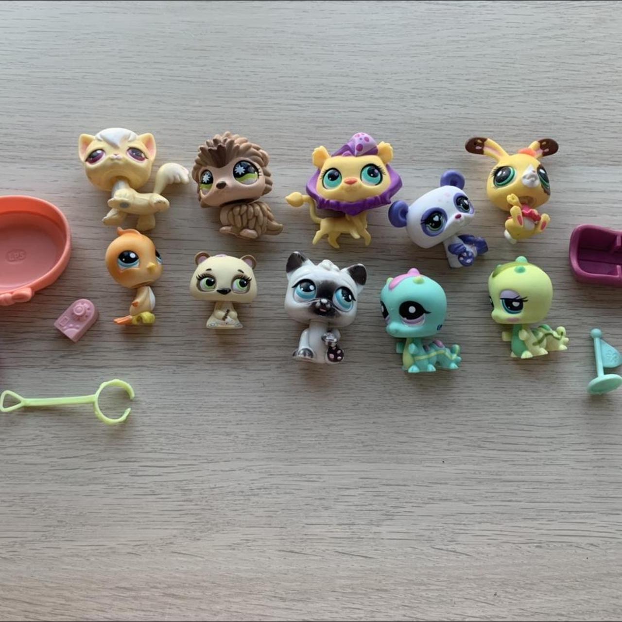 lps bundle, has 10 lps in it and a few accessories! Depop