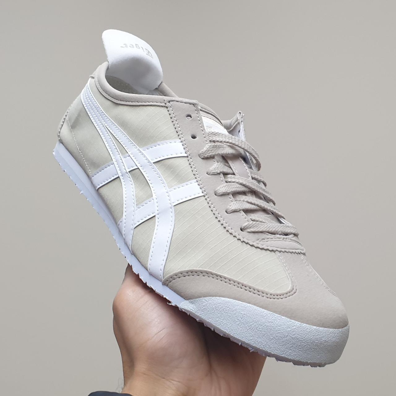 Onitsuka Tiger Mexico 66 Men's Trainers Simply... - Depop