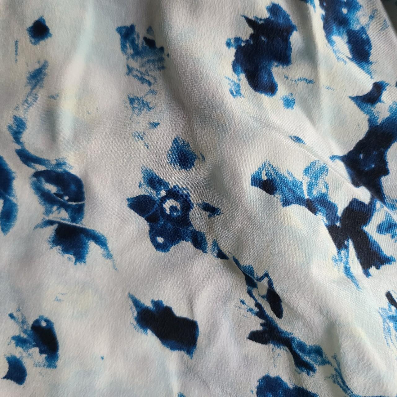 Amour Vert Women's Blue and White Skirt (4)