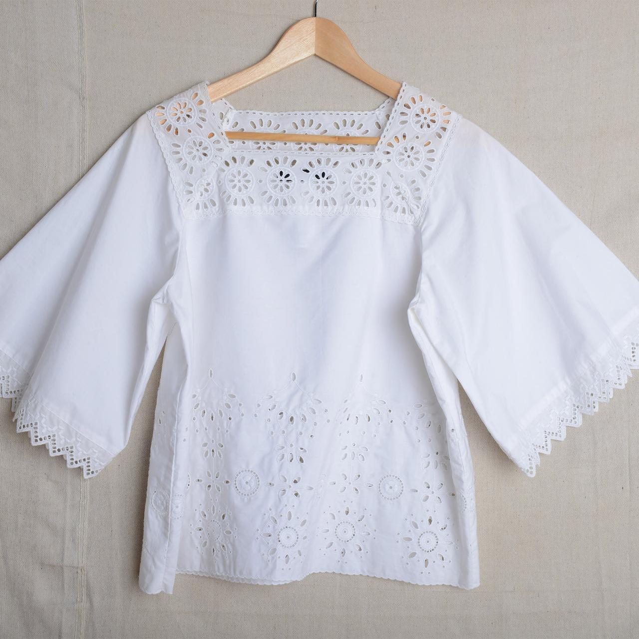 Max Mara Weekend 100% cotton embroidered blouse An... - Depop