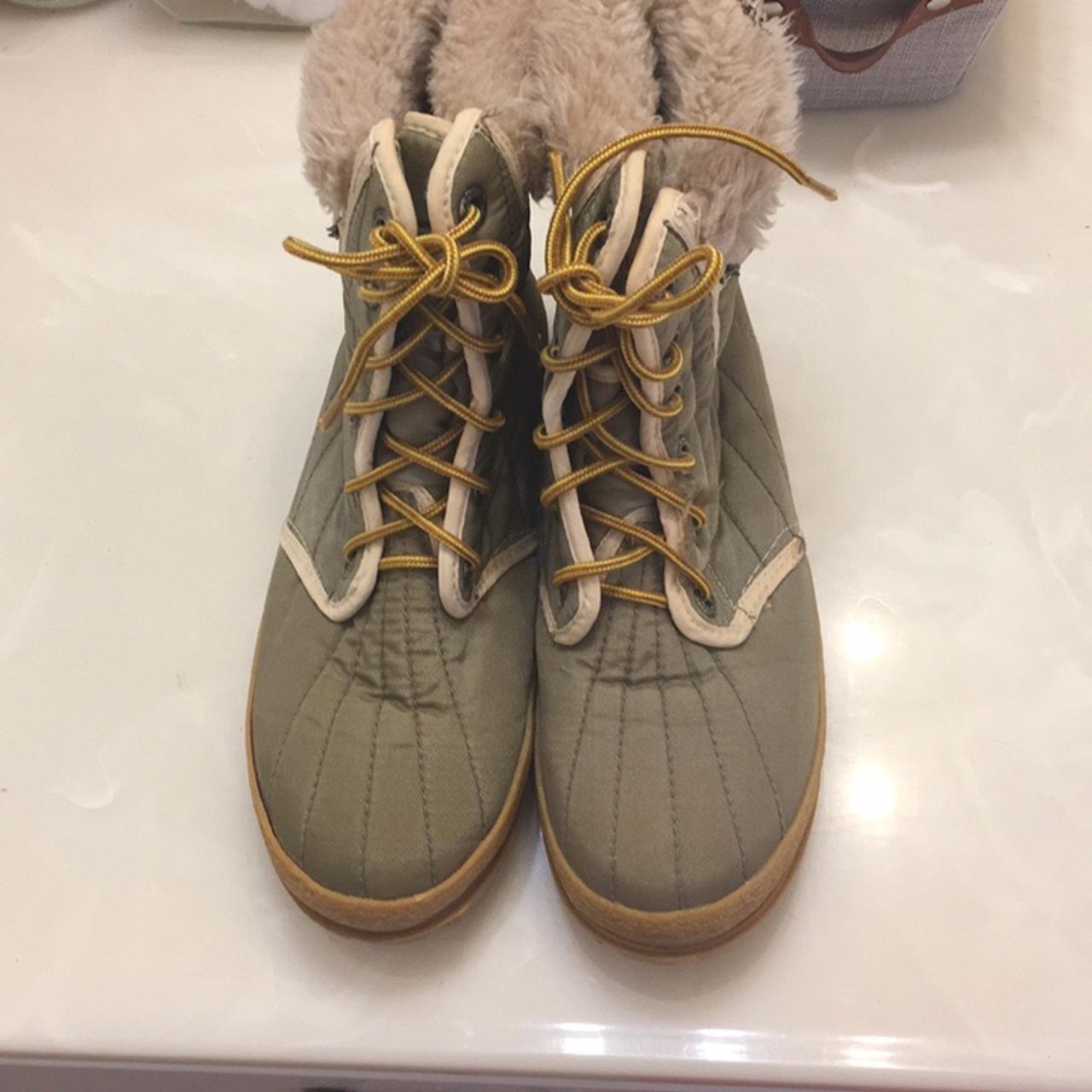 Kangaroos on sale snow boots