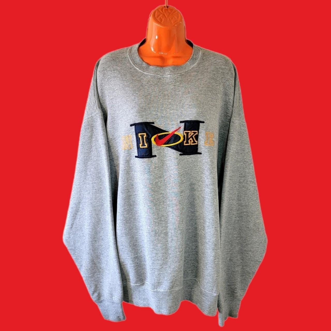 embroidered nike sweatshirt vintage