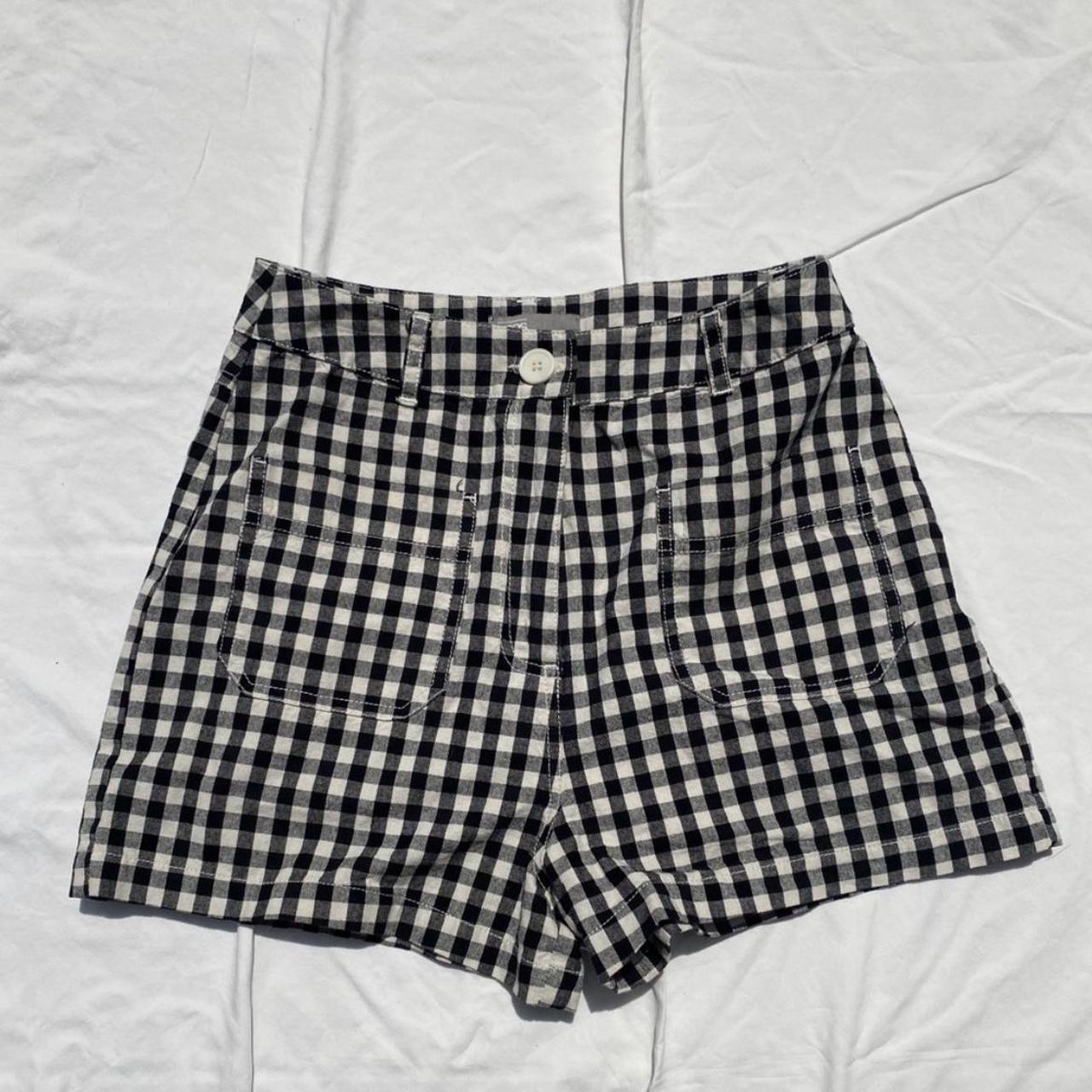 ASOS Women's Black and White Shorts | Depop