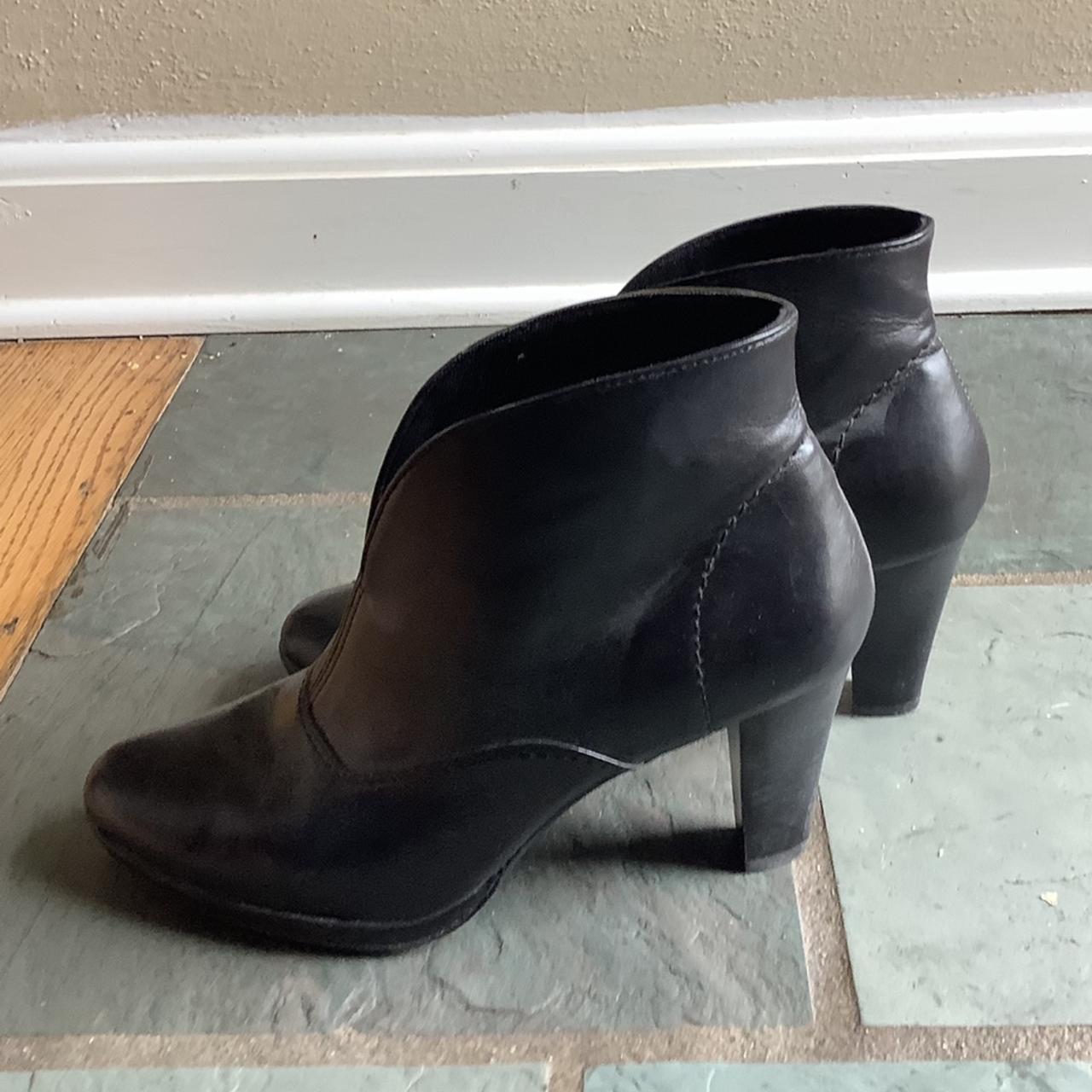 Liz claiborne outlet booties