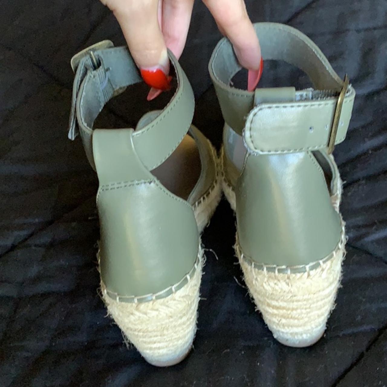 Gap Women's Espadrilles Depop