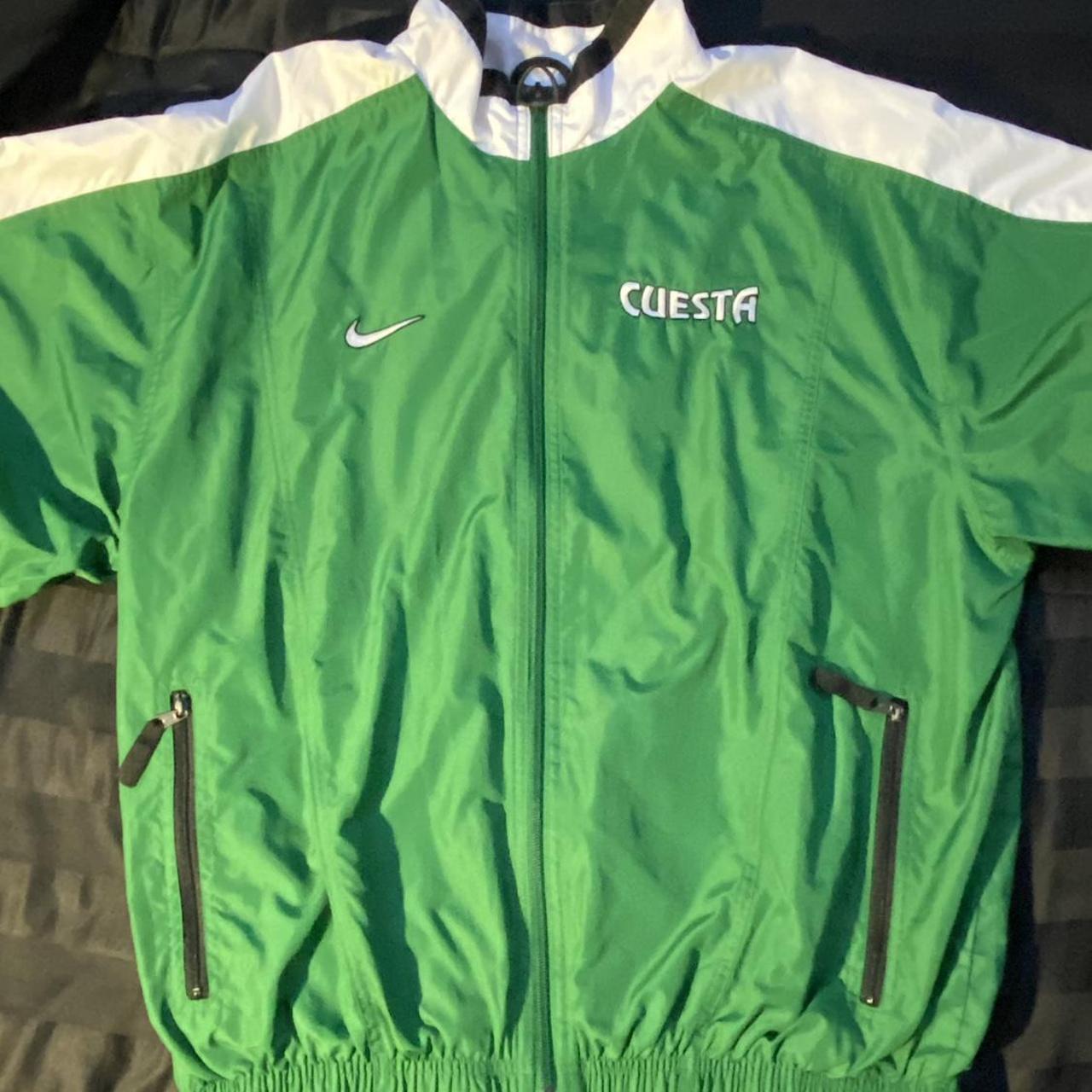 Green mens vintage nike windbreaker, in perfect... - Depop