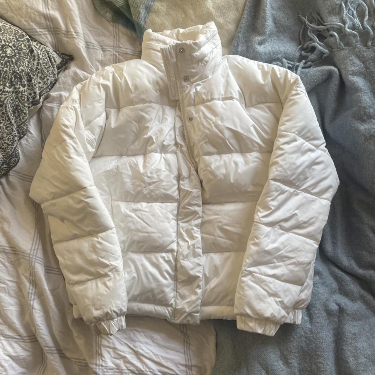 White urban outfitters puffer... - Depop