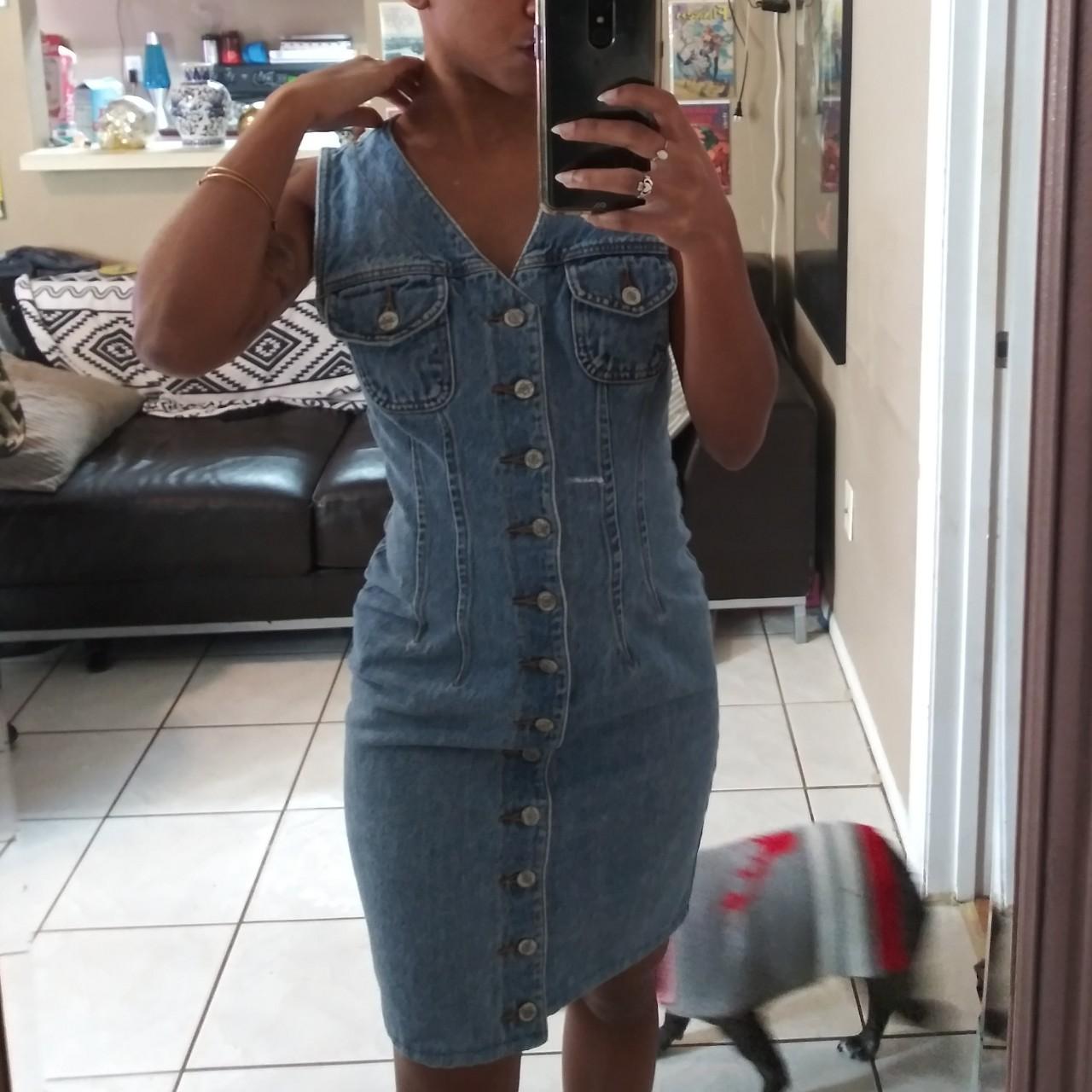 Bongo denim dress. Says size 5 but I usually wear. Depop