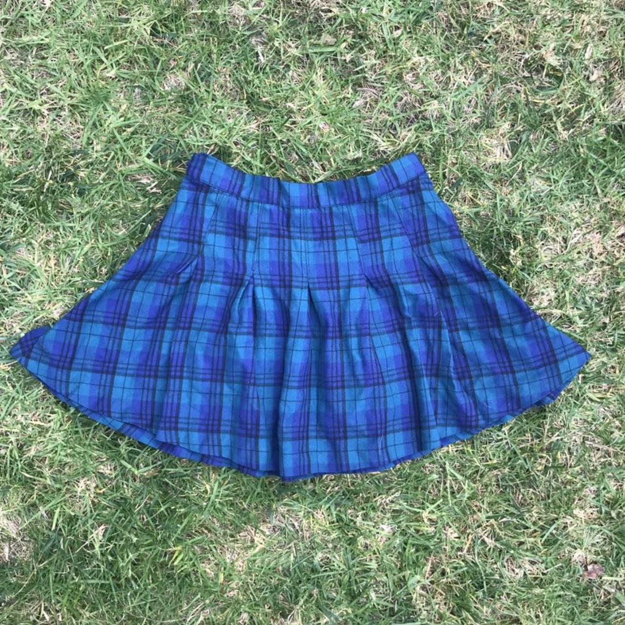 H&m blue plaid clearance skirt