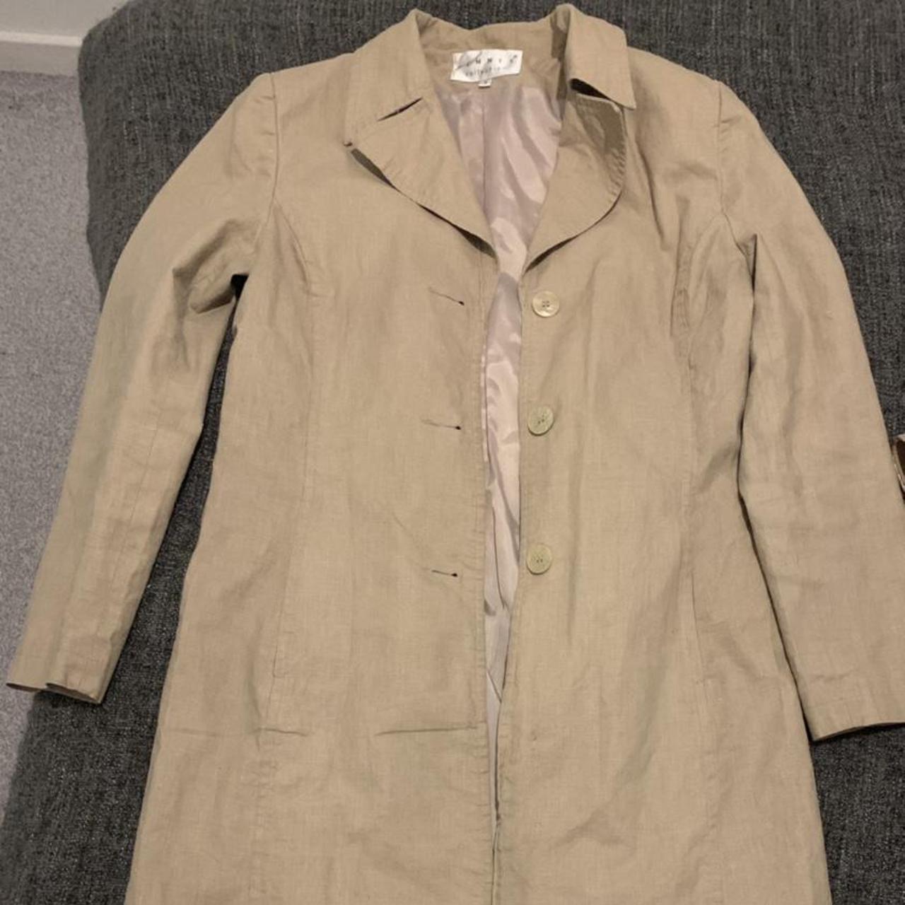 H&M BEIGE TRENCH STYLE COAT Such a lovely... - Depop