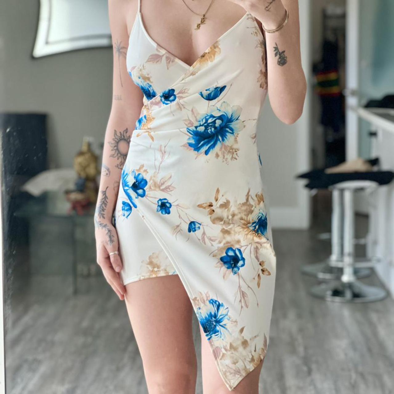 Pretty floral white mini dress with asymmetrical... - Depop