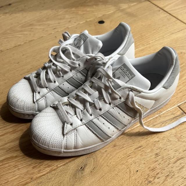 Adidas superstar outlet white-silver embossed-white