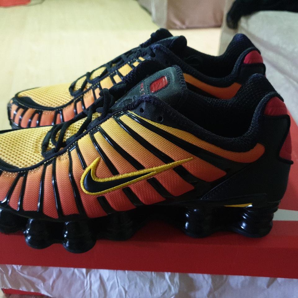 NIKE SHOX TL SUNRISE ORANGE TRAINERS UK7 AV3595 004