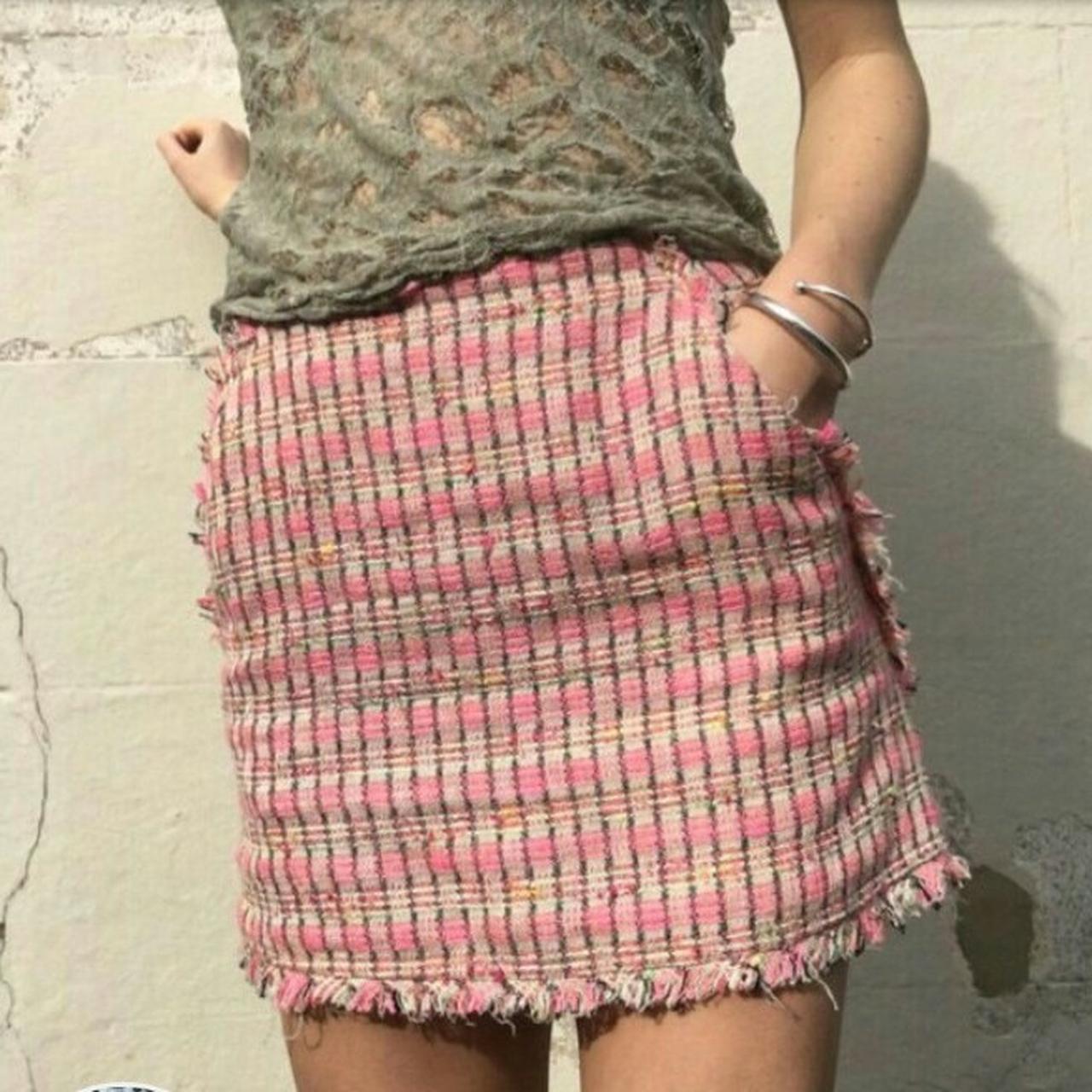 Pink boucle hotsell mini skirt topshop