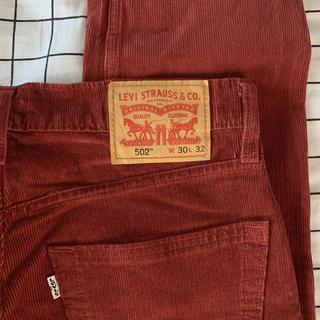 red levi cords