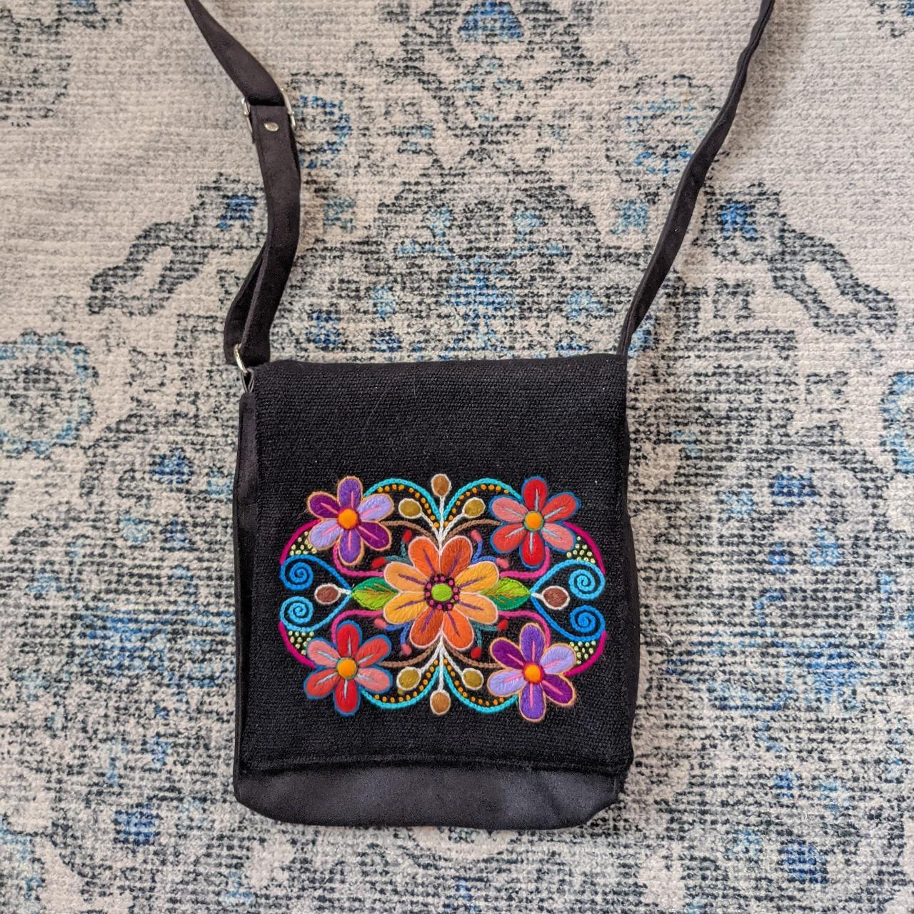 Peruvian handmade Embroidered crossbody bag. The Depop