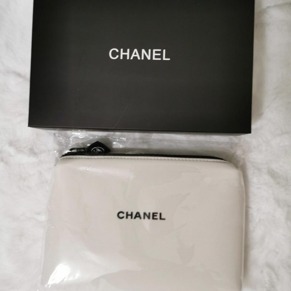 chanel skincare bag