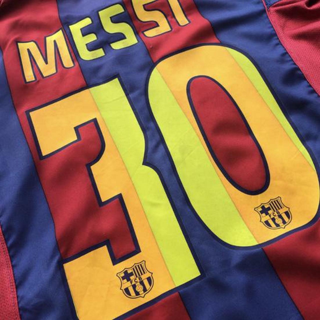 2005/2006 MESSI BARCELONA LARGE STRIP VINTAGE... - Depop