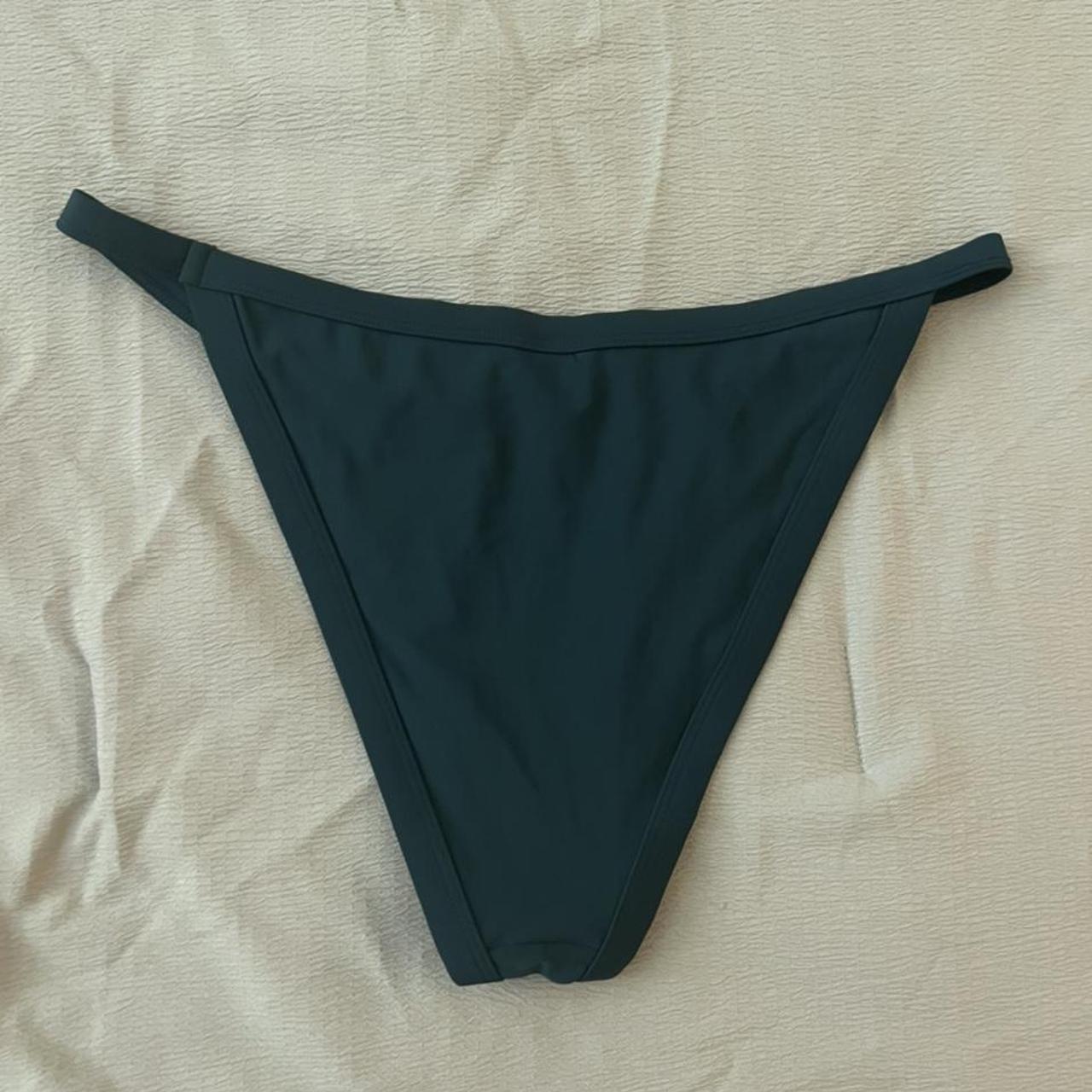 Bikini bottoms with thin straps