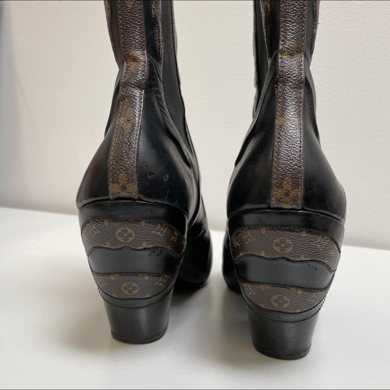 Louis Vuitton fireball monogram ankle boots🤎from my... - Depop