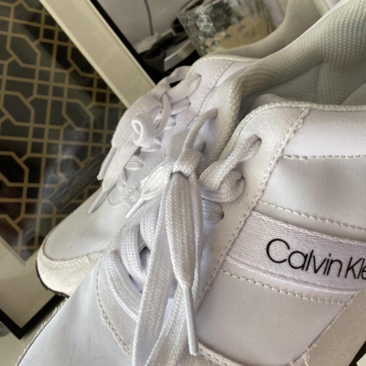 Calvin klein best sale sneakers silver