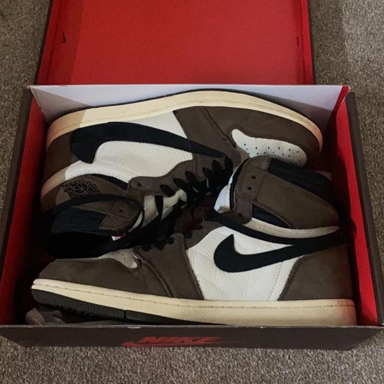 Travis scott retro outlet 1s