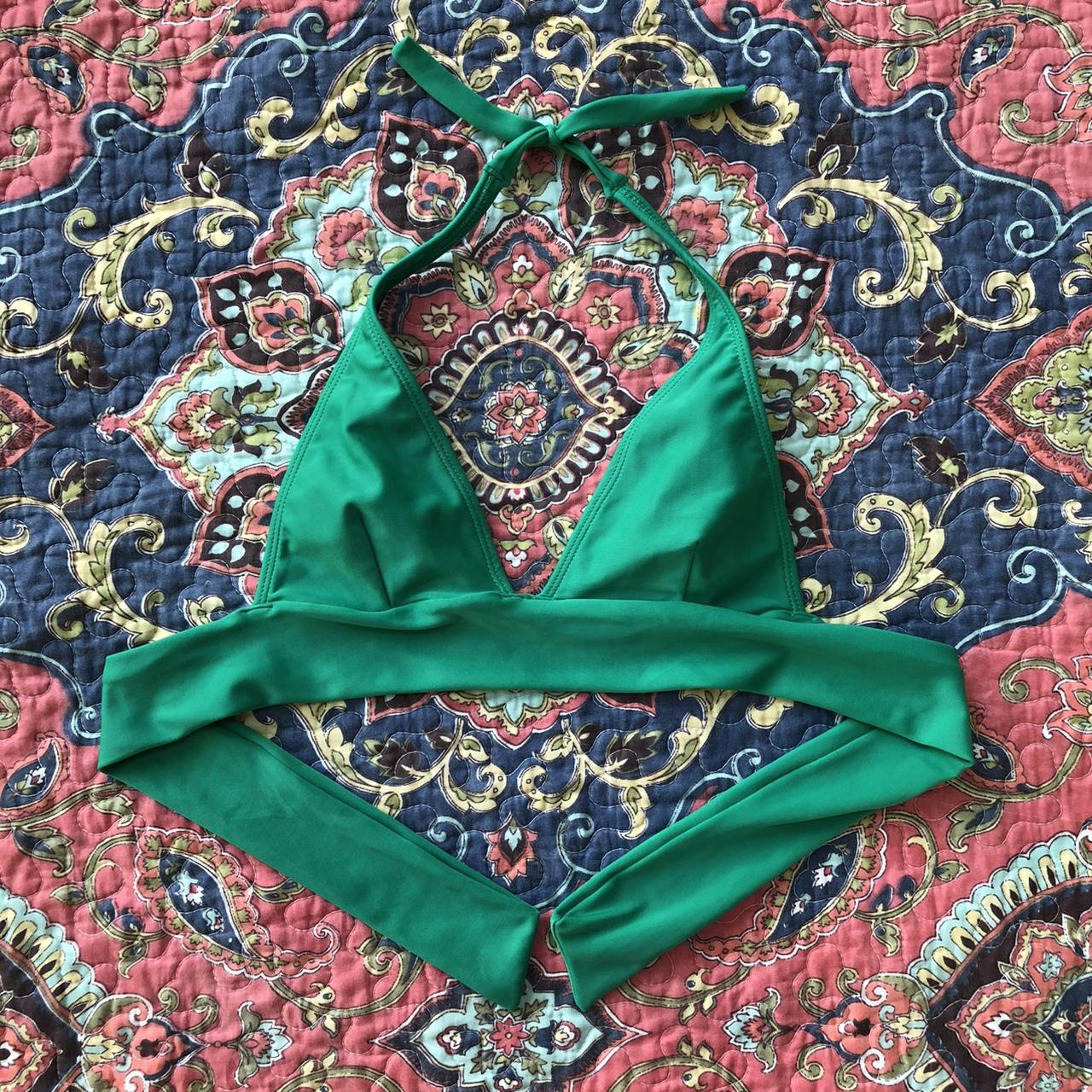 Pakaloha Hawaii bikini top 🌴🌺🐬👙 Cutest color of sea... Depop