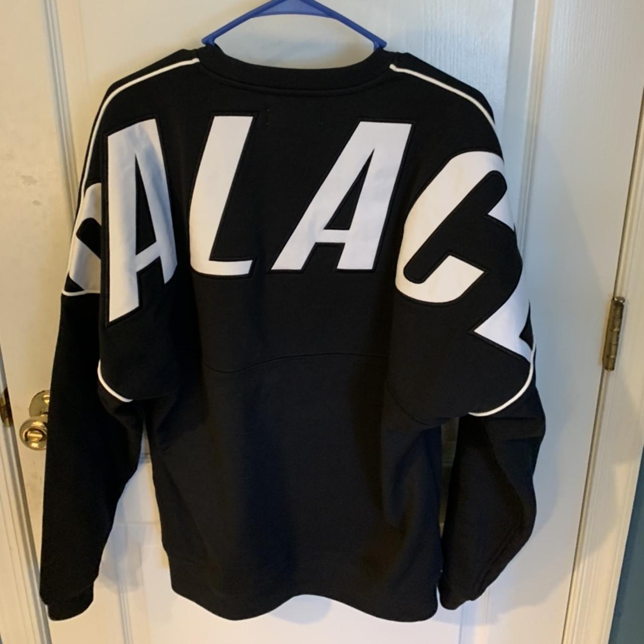 Palace Men's Black And White Sweatshirt | Depop