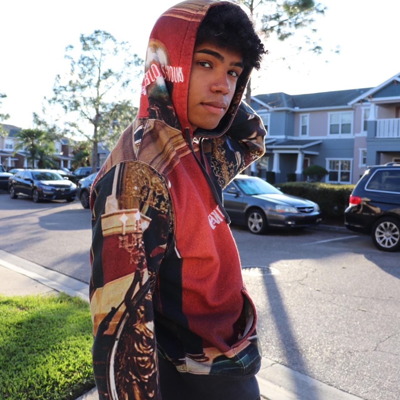 SCARFACE X SUPREME THE WORLD IS YOURS, dm me