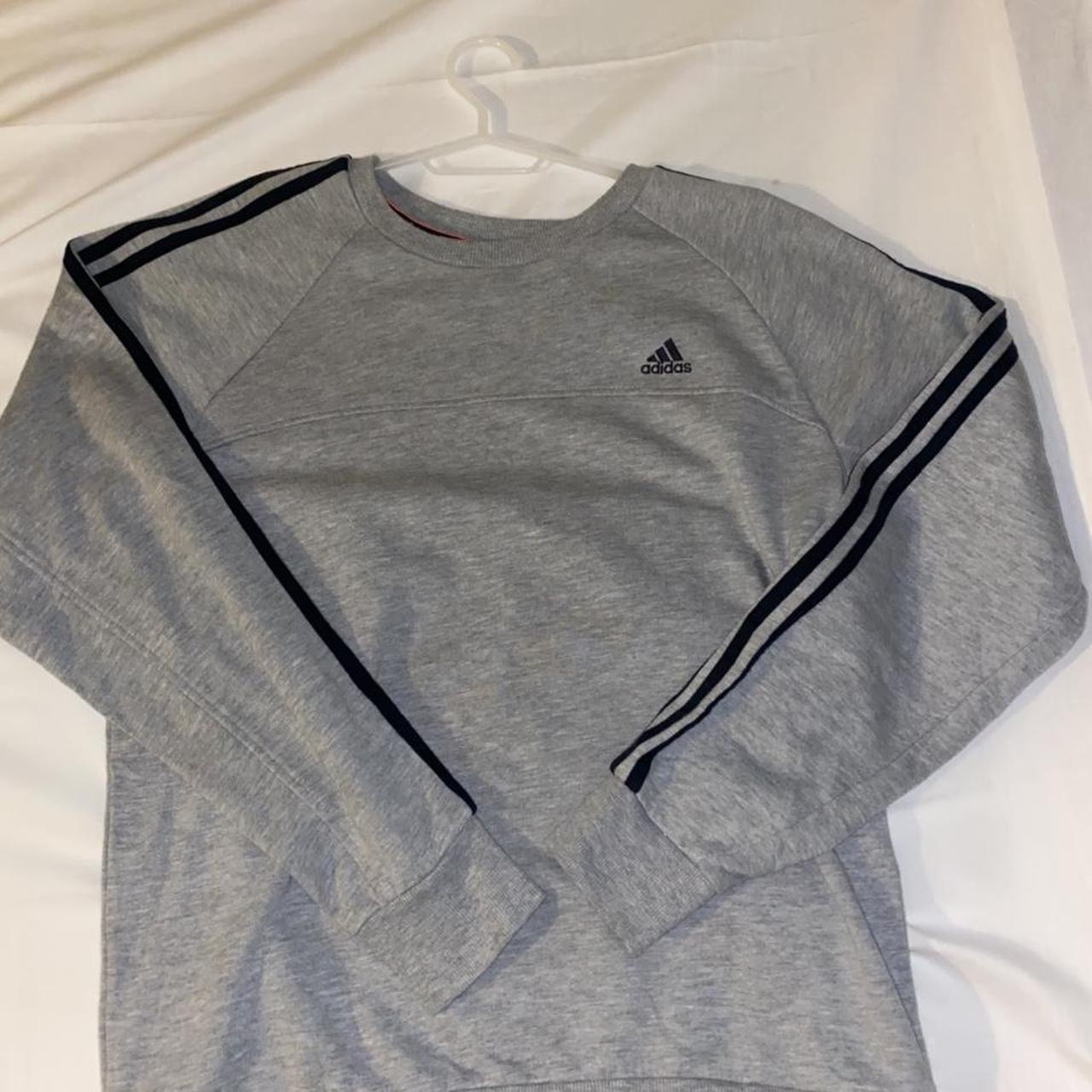 grey vintage adidas sweatshirt