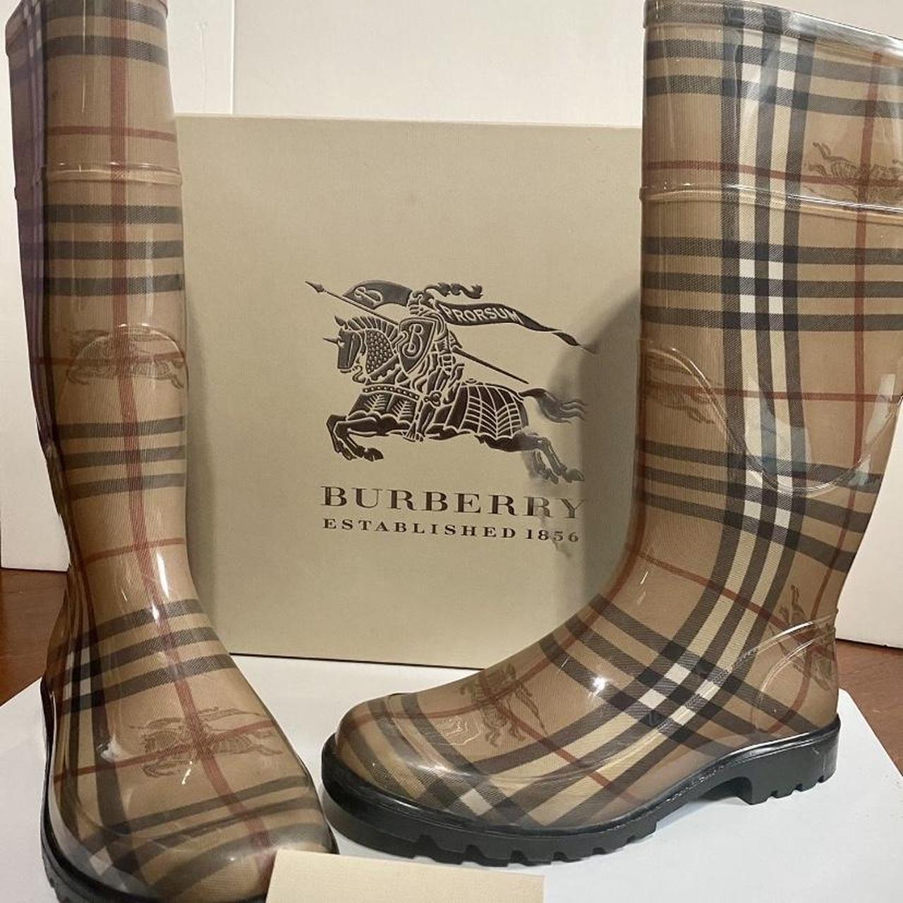 classic burberry rain boots