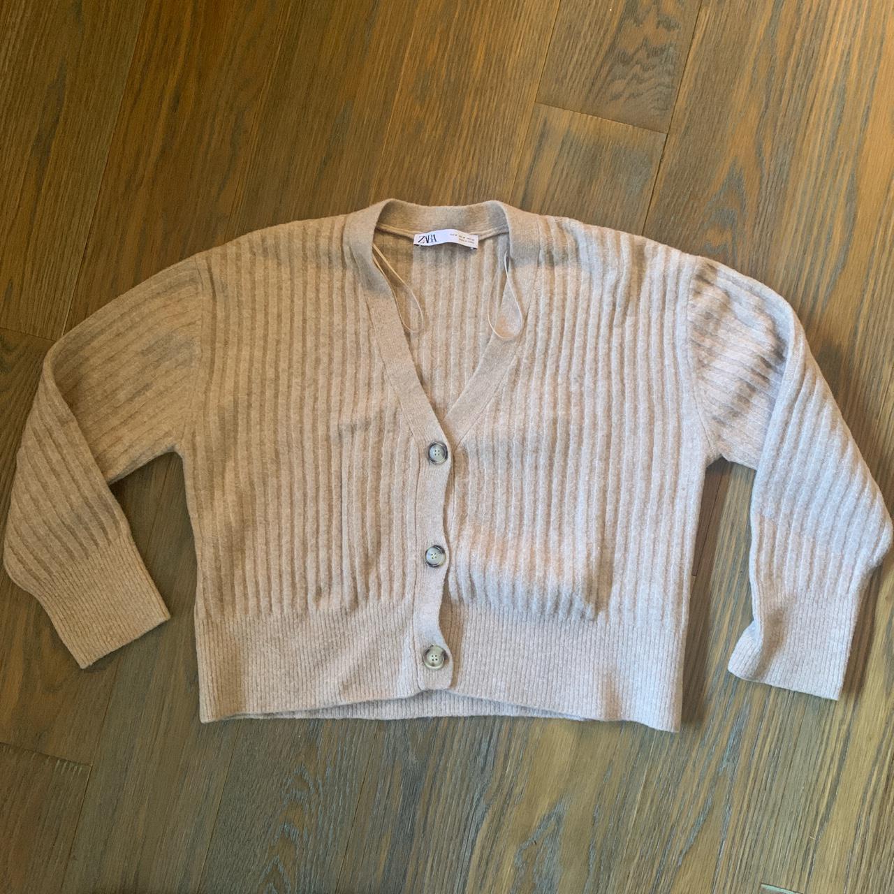 Zara Women's Tan and Cream Cardigan | Depop