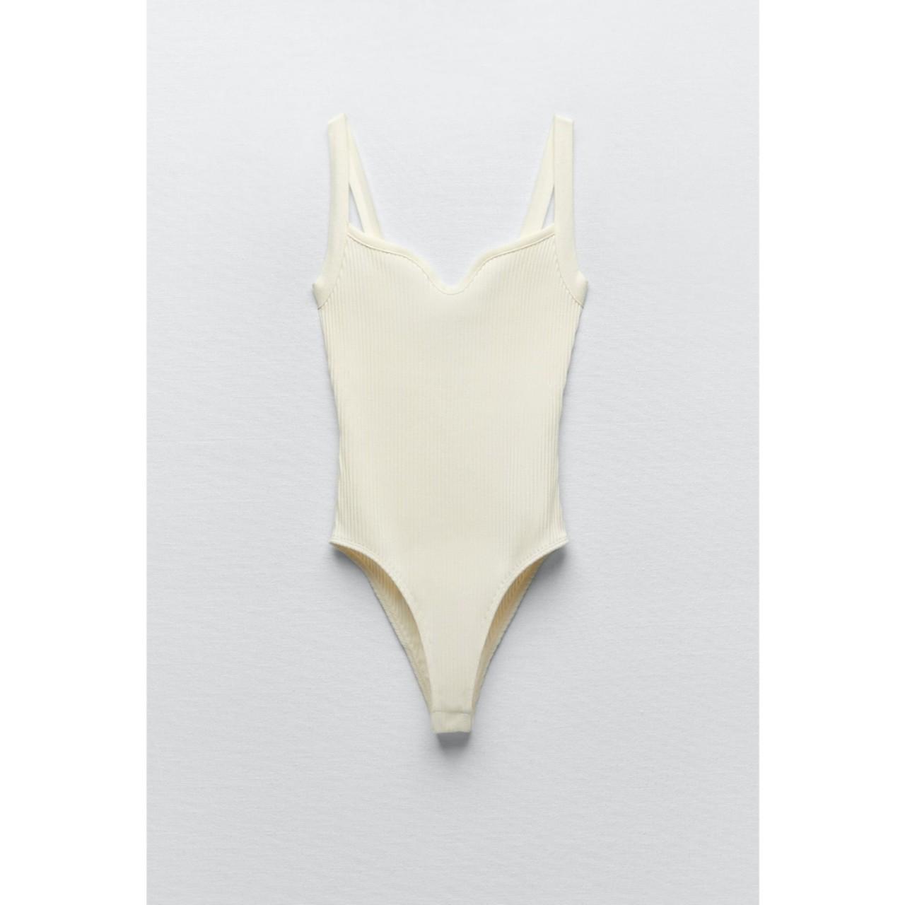Zara RIBBED BODYSUIT white Bodysuit with sweetheart... Depop