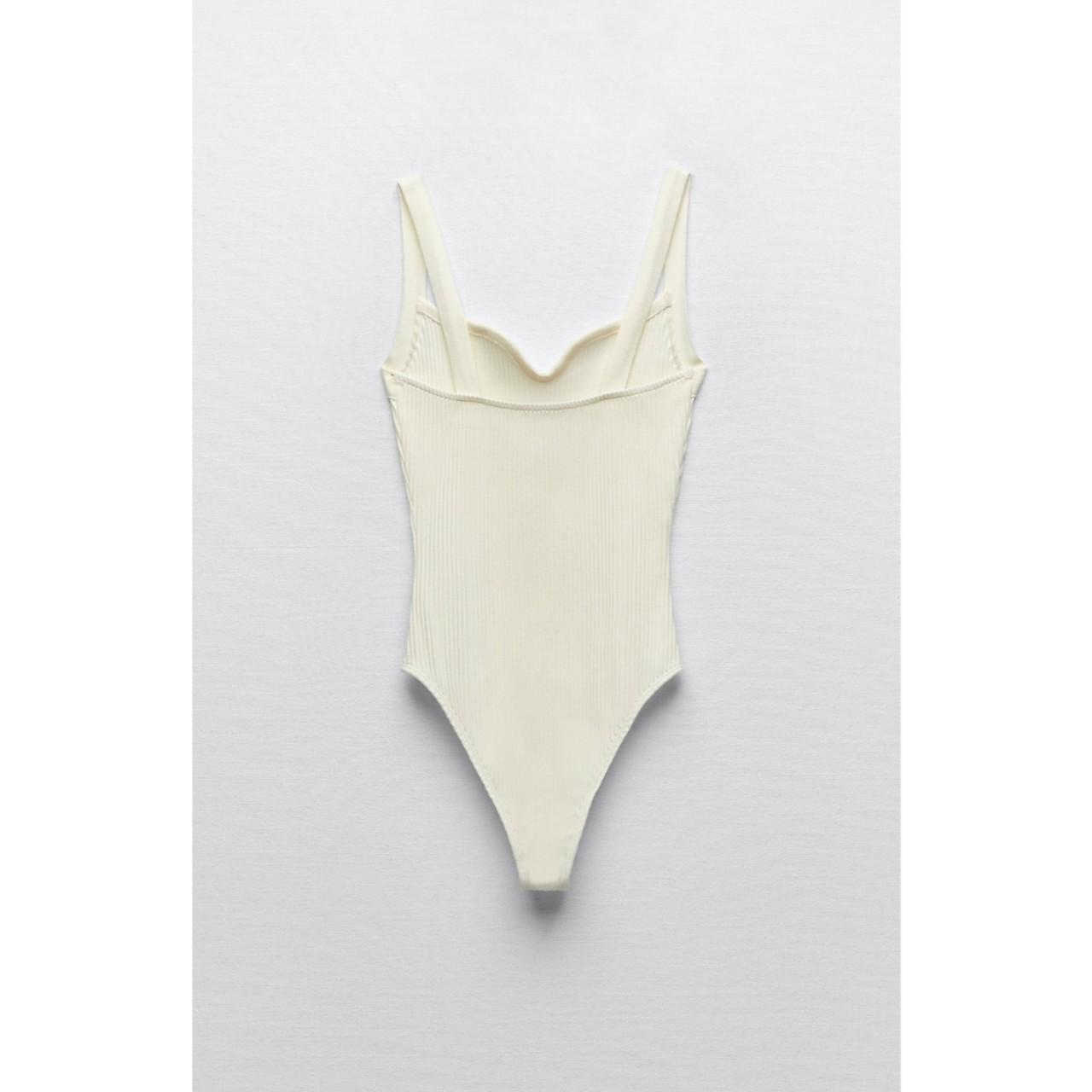Zara RIBBED BODYSUIT white Bodysuit with sweetheart... Depop