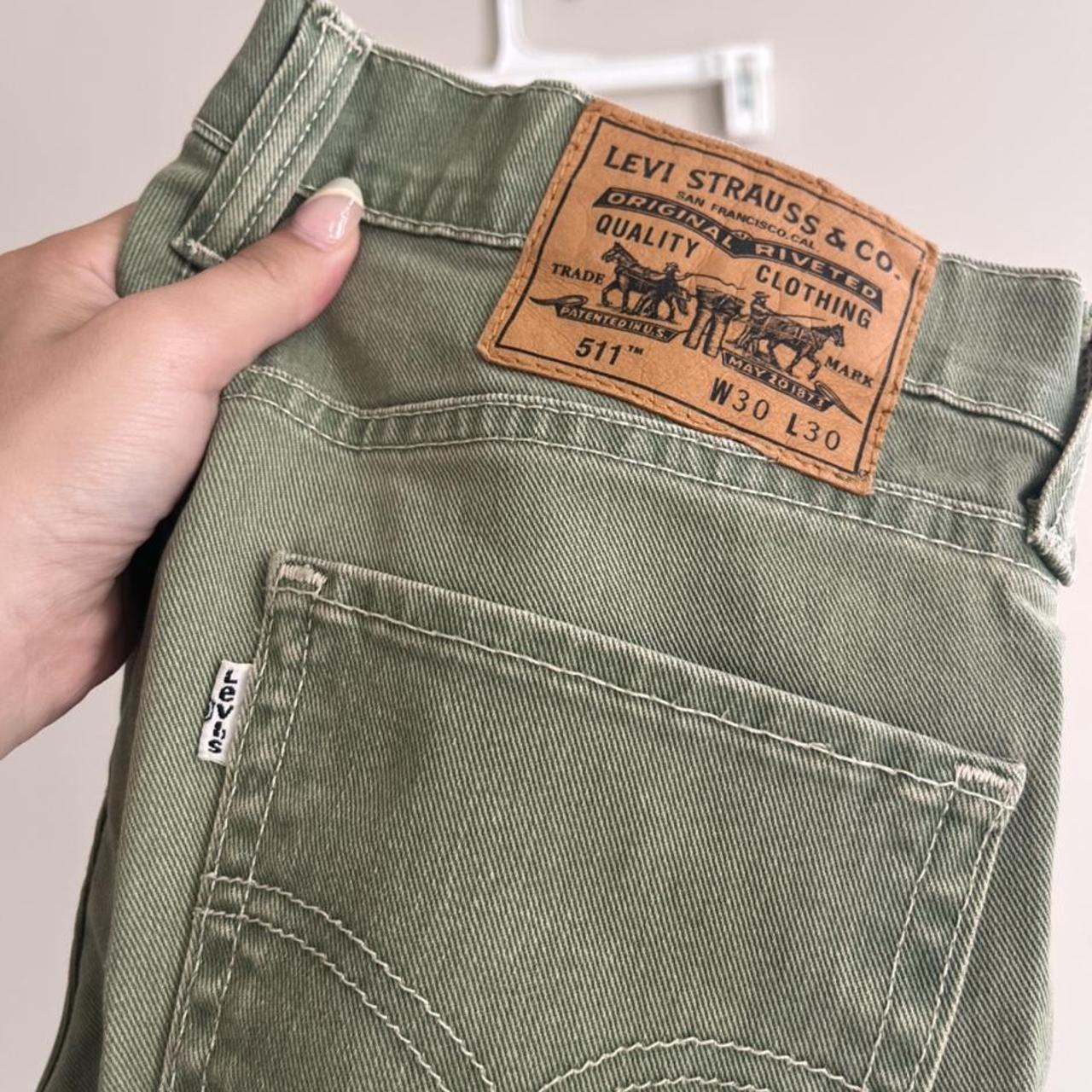 Levi's jeans with clearance white tag